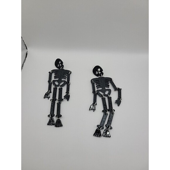 Vintage Earrings Pierced Stud Post Skeleton Articulated Halloween Jewelry - Picture 8 of 10